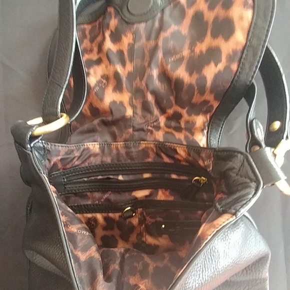 Makowsky leather shoulder bag. - Picture 3 of 6